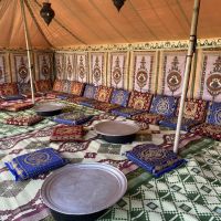 Woestijn tent huren.jpg